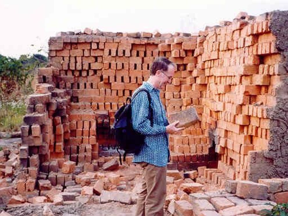 Bricks for the School Bricks for the School